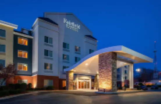 Fairfield Inn & Suites Greensboro Wendover Các khách sạn ở Greensboro
