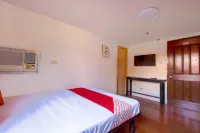 Cote d' Azure Hotels in Las Pinas City