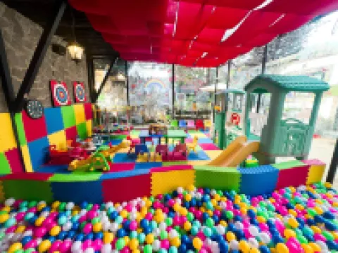 德維弗民宿-芒甸 公伯隴酒店