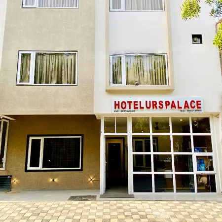 Hotel Urs Palace