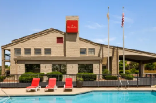 Super 8 by Wyndham Jackson