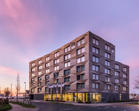 Holiday Inn - the niu, Crusoe Bremen Airport by IHG Hotels in Bremen