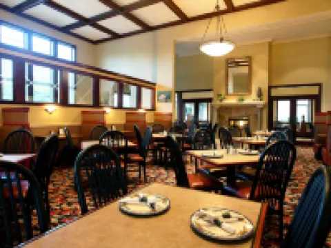 Four Points by Sheraton Portland East Hotels in Gresham