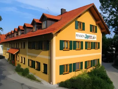 Hotel Jagermo Các khách sạn ở Glonn