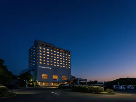 Grand Mercure Nasu Highlands Resort & Spa Отели рядом со станцией JR Takaku station