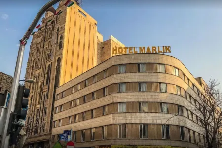 Marlik Hotel