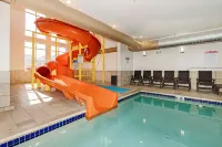 Comfort Inn & Suites Logan Near University - Family