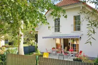 Ferienhaeuser am Kummerower See in Verchen Hotels near Zarrenthiner Kiessee