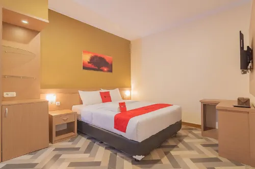 RedDoorz Syariah @ Villa Grand Mutiara Tasikmalaya Hotel di Kecamatan Ciamis