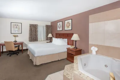 Baymont by Wyndham Tuscola Hotels near Arcola Rotary Park
