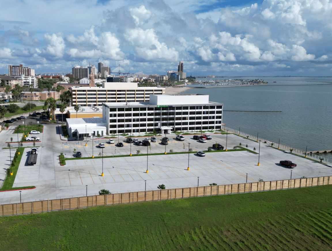 Holiday Inn Express CORPUS CHRISTI - BEACHFRONT by IHG