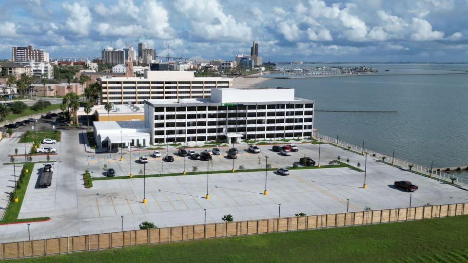 Holiday Inn Express CORPUS CHRISTI - BEACHFRONT by IHG