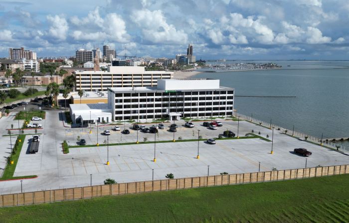 Holiday Inn Express CORPUS CHRISTI - BEACHFRONT by IHG