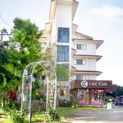 捲心菜和安全套酒店 鄰近清萊大學的酒店