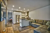 Downtown Sherby - Central, Parking, King Bed, Sleeps 3 - 3-Star