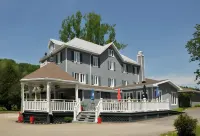 Auberge Beausejour Hotel a Les Eboulements
