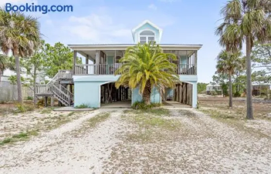 雷艾温村舍羅莎 024 號酒店