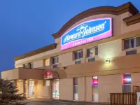 Howard Johnson by Wyndham Winnipeg West Hotels near Assiniboine Park Zoo