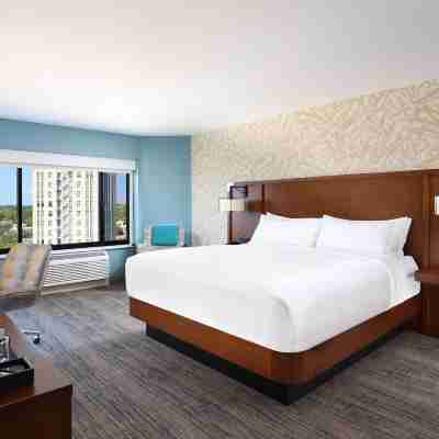 DoubleTree by Hilton Battle Creek Rooms