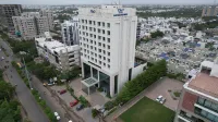 Efcee Sarovar Premiere Bhavnagar Hotel di 