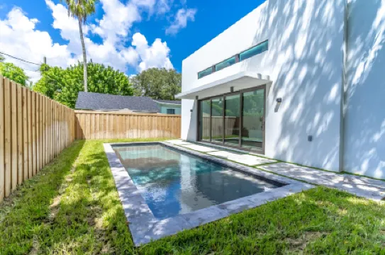 Lux Villa with Pool Wynwood House by Rovetravel