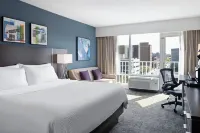 Holiday Inn Sioux Falls-City Centre Hotels near Falls Park