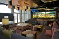 Aloft Tulsa - bar