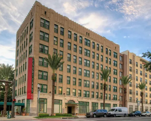 Courtyard St. Petersburg Downtown Hotels near 400 Beach