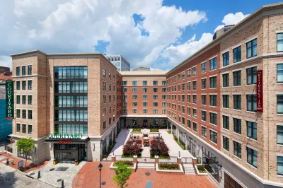 Courtyard Richmond Downtown Hotel dekat Virginia Union University
