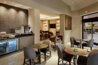 Marriott Cincinnati Northeast - breakfast