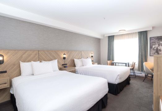 Sandman Hotel Quesnel - Housity