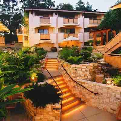 Tradewinds Carmel Hotel Exterior