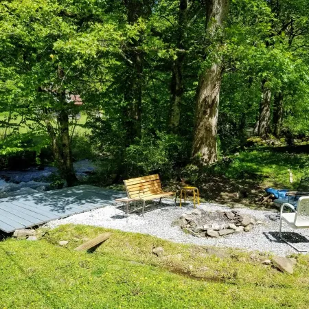 Quaint, peaceful, & creekside!  Alarka Peaceful Creek Cabin - Bryson City