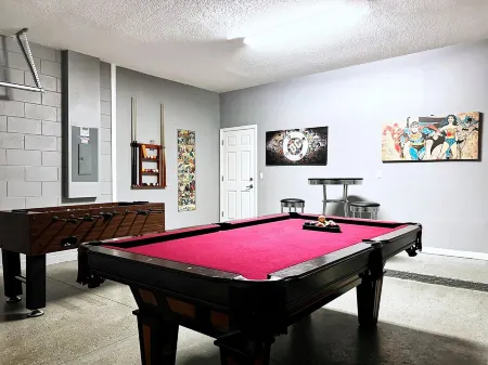 Beautiful 6 Bed Gated Pool Home in Providence Resort