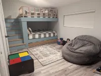 Family Friendly Lake Front New Build - 5bdrm + Hot Tub