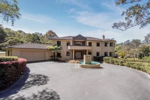 The Valley Way Luxury Estate Hotels in Wyong