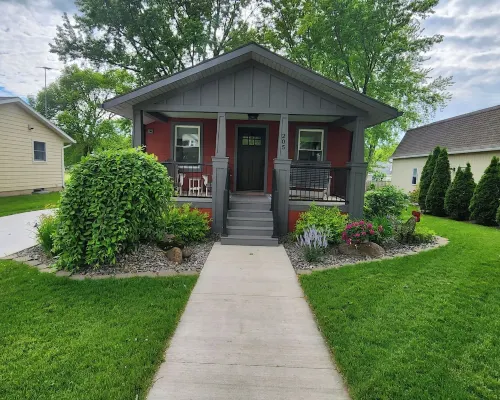 Charming 1-bedroom house in brilliant Thorp with WiFi, AC Hotels in Thorp
