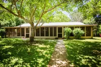 River Frontage!!  600' of private Guadalupe River - Tubes/Floats included!