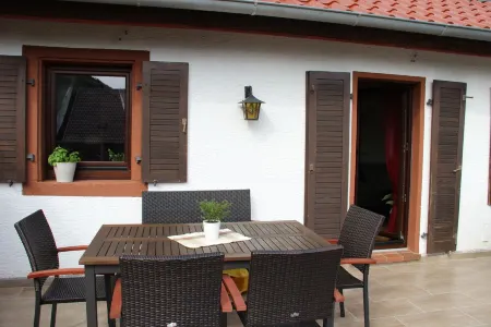 Holiday house in Gleisweiler with a fantastic view over the Rhine plain Отели в г. Глайсвайлер