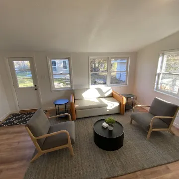 Cute centrally located home!