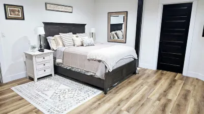 Luxury on Main, remodeled, homey, fresh and bright! SHÈN 주변 호텔