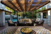 Spanish Villa Heated Pool/Jacuzzi/Pingpong/Mini-golf 버뱅크 호텔