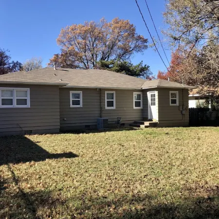 Cozy 2BR Lincoln House