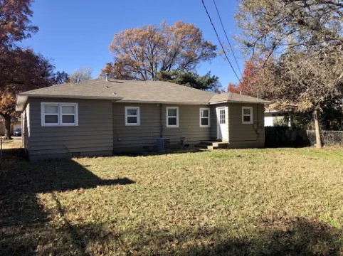 Cozy 2BR Lincoln House