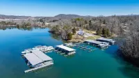 Scenic Lake Retreat - Open Layout - Pontoon Rentals - BBQ Grill
