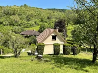 Maison Chaleureuse Dans un Écrin Verdure Hotel di Vezillon