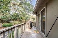 Beach House-Pool Access-0.4 Miles from the Ocean STR25-000614