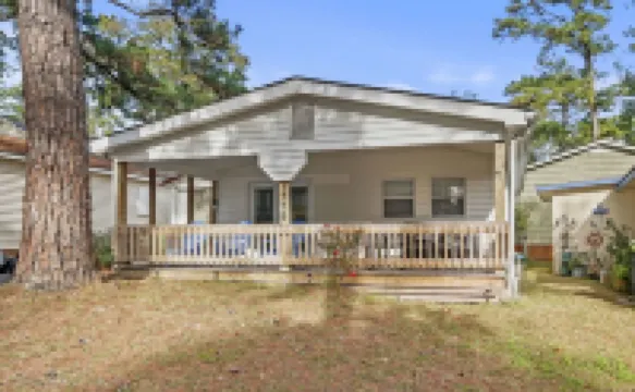 The Saltwater Cottage-Golf Cart & Linens Included in Ocean Lakes