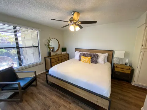 AFFLUENCE ABOUNDS ~ FOOTHILLS CONDO ~ SLEEPS 6