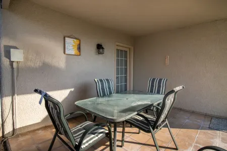 Territorial Oasis 3BR/2BA centrally located in Sierra Vista Отели рядом с достопримечательностью «Vista View Resort»